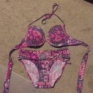 Venus bikini size 2 bottoms/ top can fit different